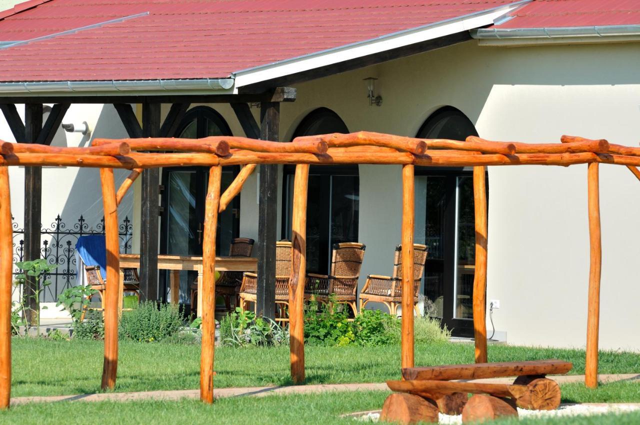 Tisza Topic Poroszló Dış mekan fotoğraf